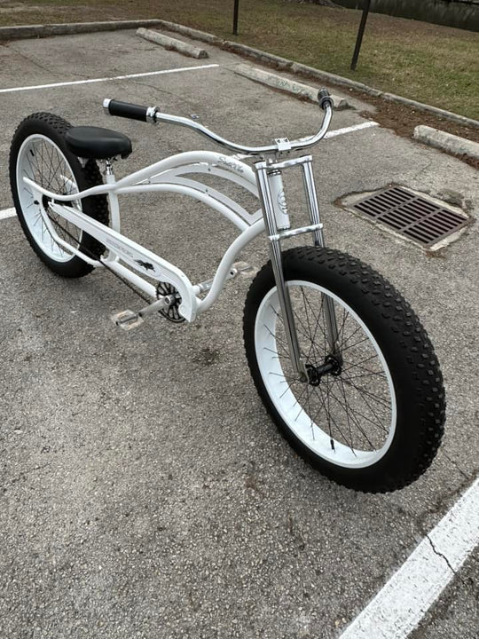 Side view of Micargi Seattle 26" Beach Chopper Cruiser Bike in white