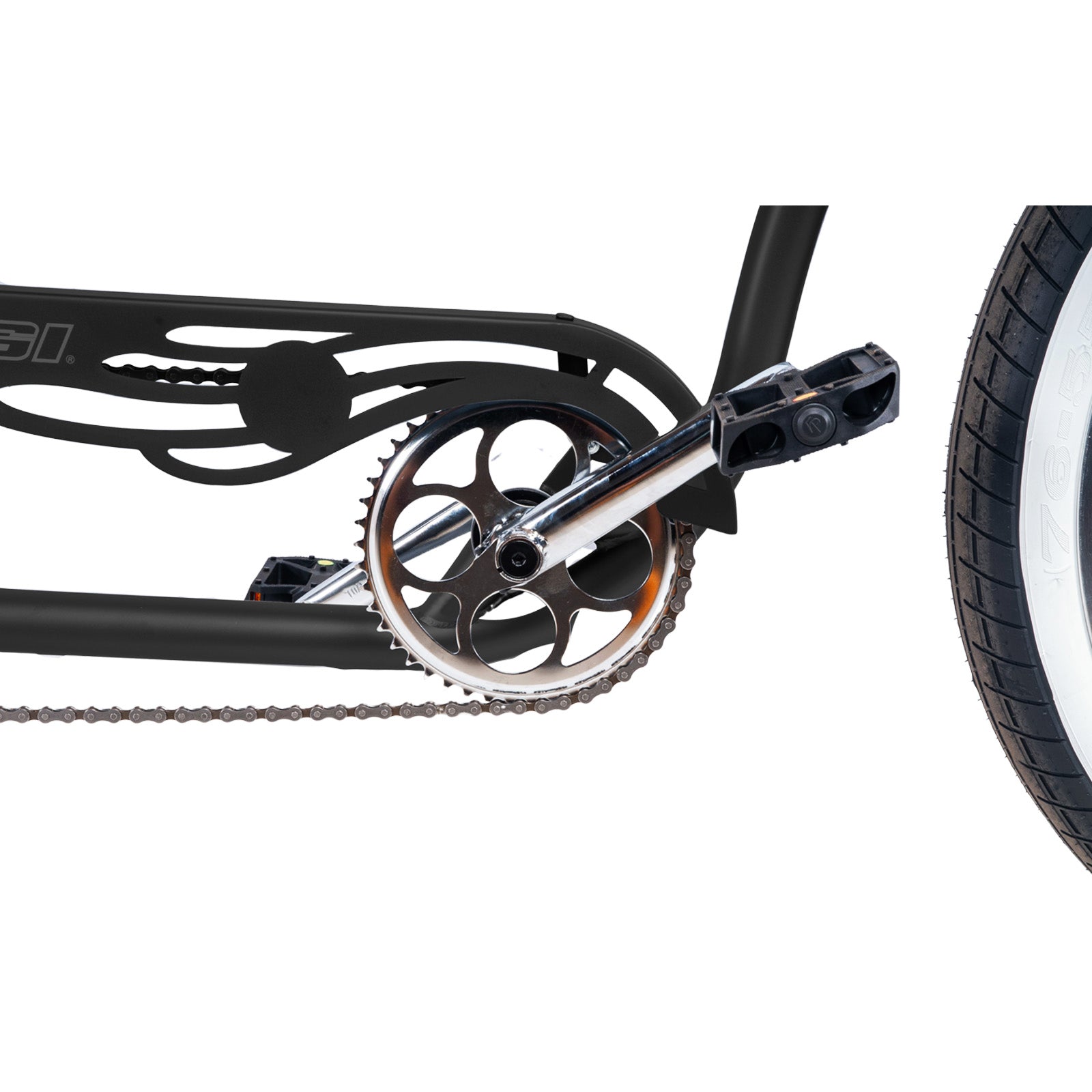 Close up of Micargi Vancouver 26" Chopper Cruiser Bike with sturdy crankset